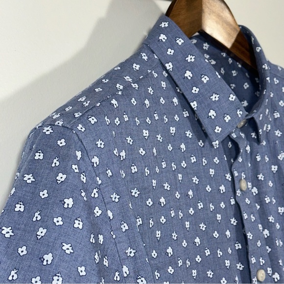 šUNTUCKit Menās Slim Fit Button Down Shortsleeved Shirt - Size Large SLIM FIT - Picture 6 of 14